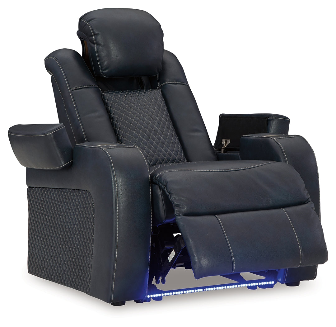 Fyne-Dyme Power Reclining Sofa and Power Recliner