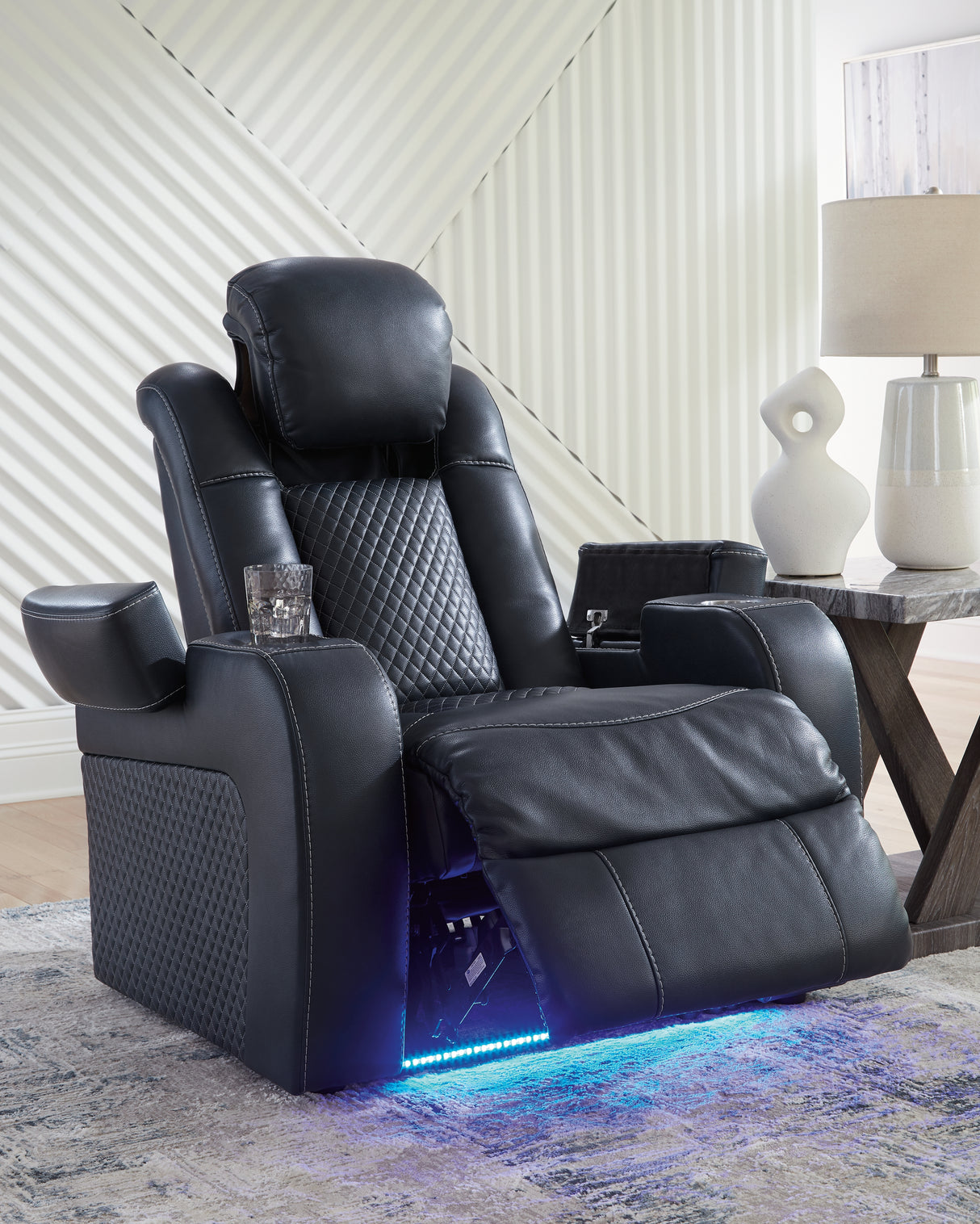 Fyne-Dyme Power Reclining Sofa and Power Recliner