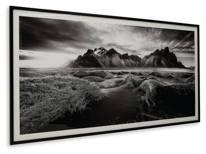 Delstone - Wall Art - Black / White