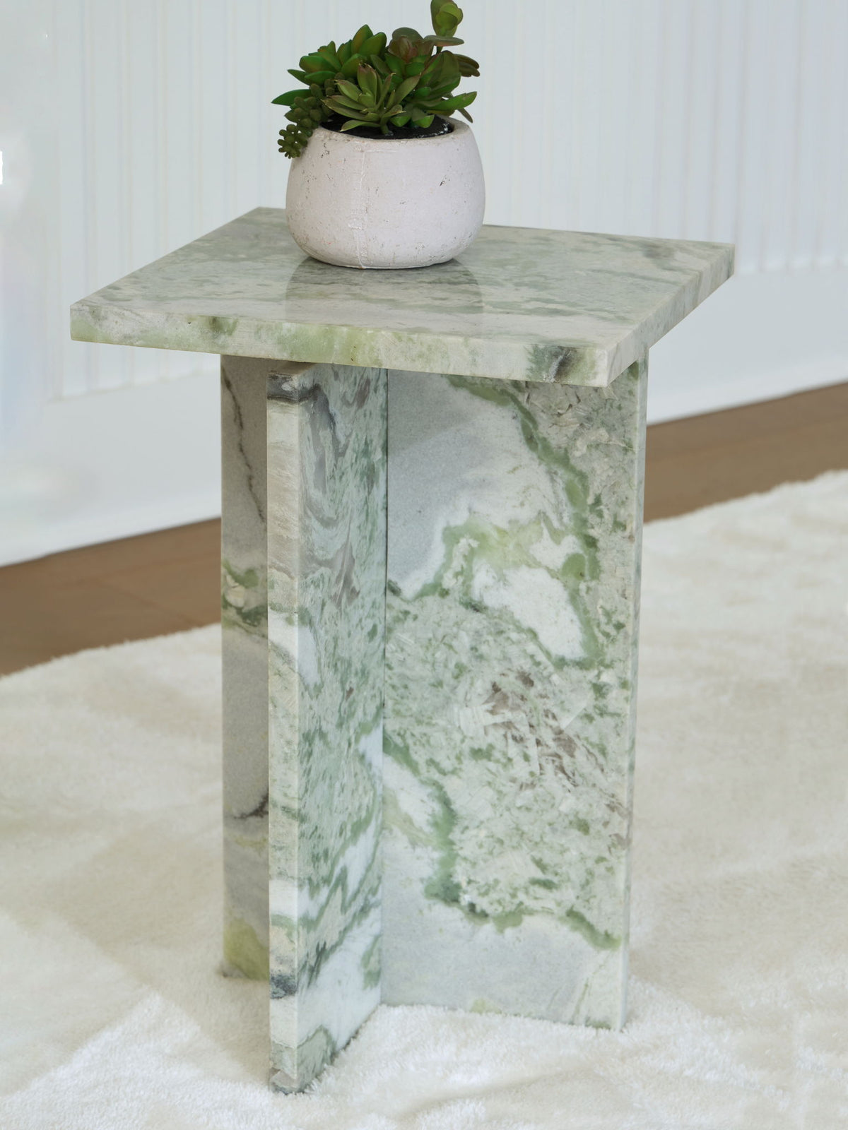 Deaconwell - Accent Table - White / Green