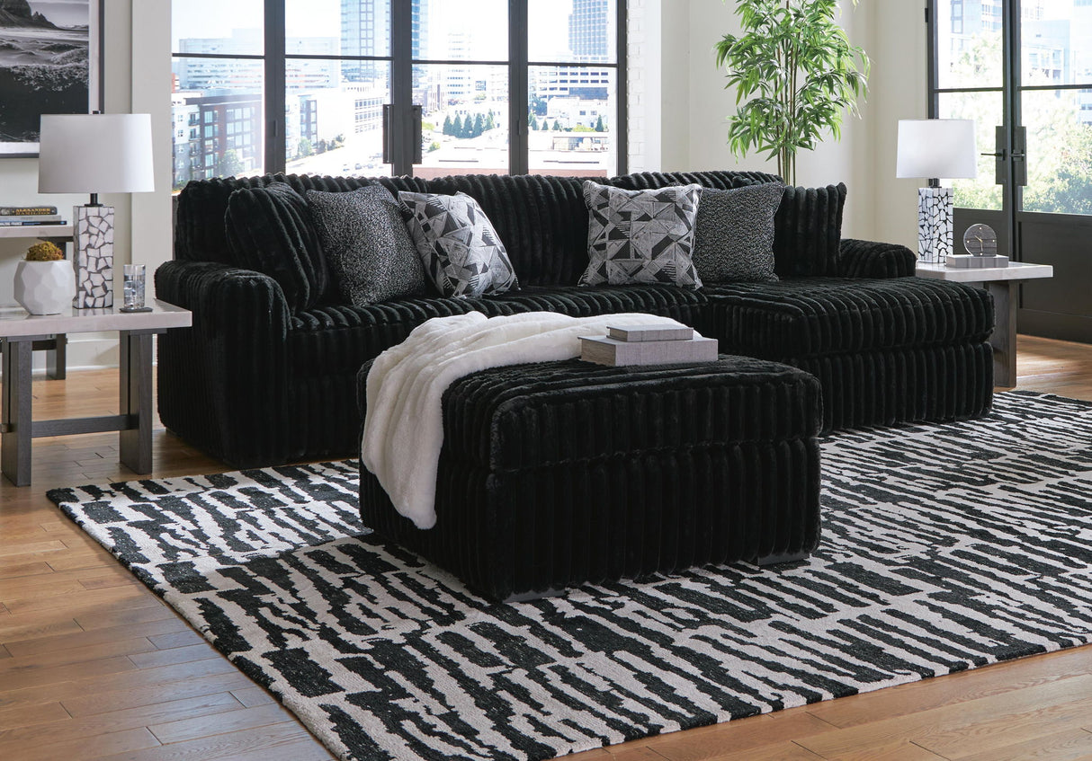 Midnight-Madness - Sectional - Onyx