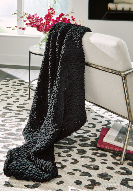 Furniture City Houma - Ashley Furniture - Chaddon Throw (Set of 3) - Throw (3/CS) / Black - A1001061