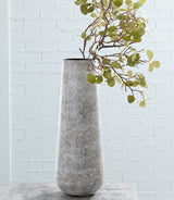 Furniture City Houma - Ashley Furniture - Fynn Vase - Vase / Antique White - A2000517