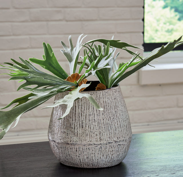 Furniture City Houma - Ashley Furniture - Claymount Vase - Vase / Distressed Brown - A2000636