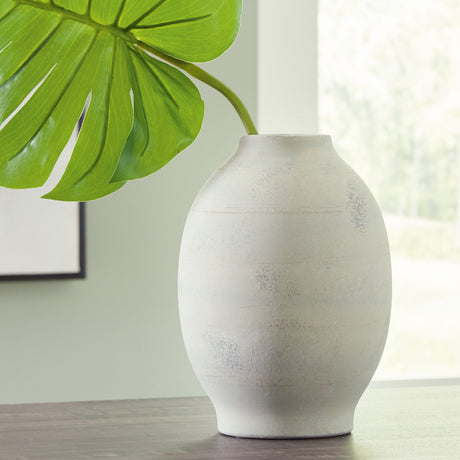 Furniture City Houma - Ashley Furniture - Clayson Vase - Vase / Sage Green - A2000653