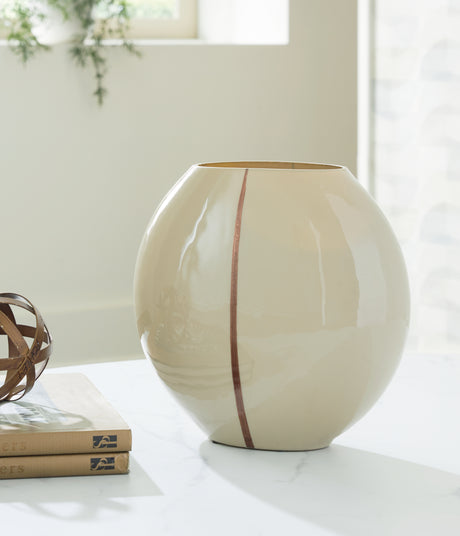 Furniture City Houma - Ashley Furniture - Sheabourne Vase - Vase / Cream - A2000701