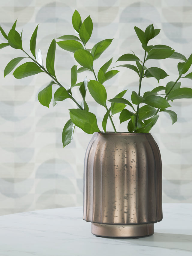 Furniture City Houma - Ashley Furniture - Briarcott Vase - Vase / Brown - A2000703