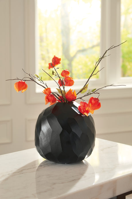 Furniture City Houma - Ashley Furniture - Ryanford Vase - Vase / Black - A2000717