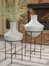 Estonbank Vase Set