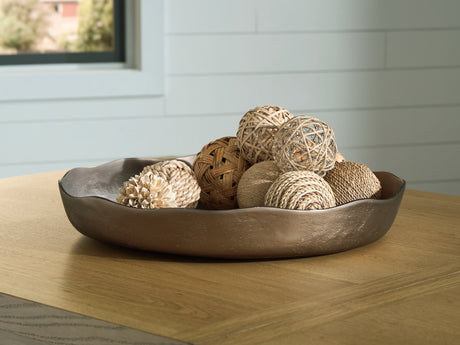 Furniture City Houma - Ashley Furniture - Wallmen Tray - Tray / Champagne Gold Finish - A2000817