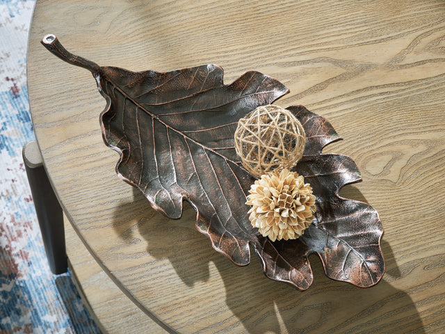 Furniture City Houma - Ashley Furniture - Avermund Sculpture - Sculpture / Antique Copper Finish - A2000819
