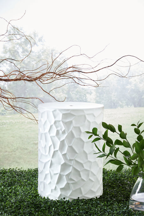 Furniture City Houma - Ashley Furniture - Jungrove Stool - Stool / White - A3000633