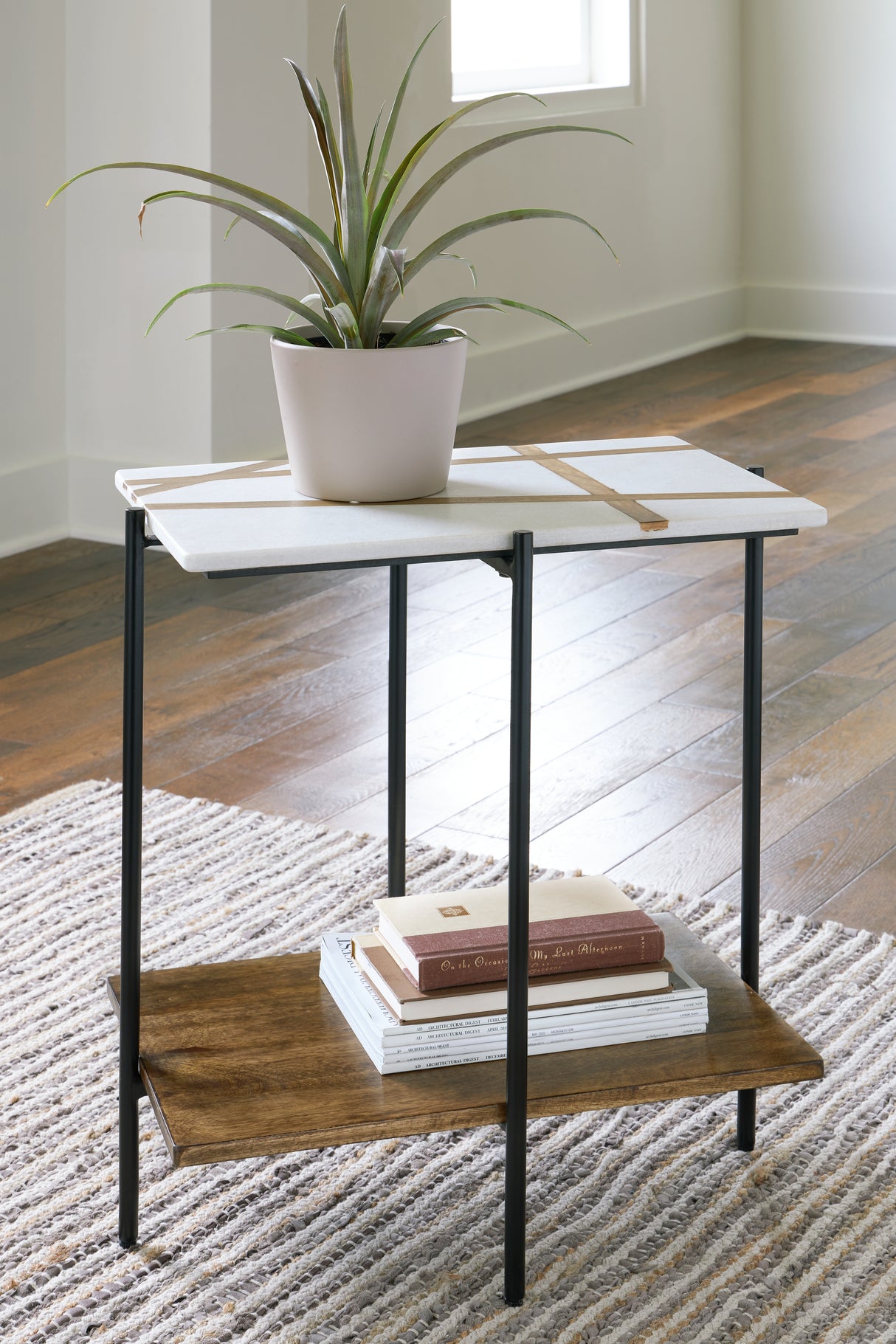 Furniture City Houma - Ashley Furniture - Braxmore Accent Table - Accent Table / White/Light Brown - A4000525