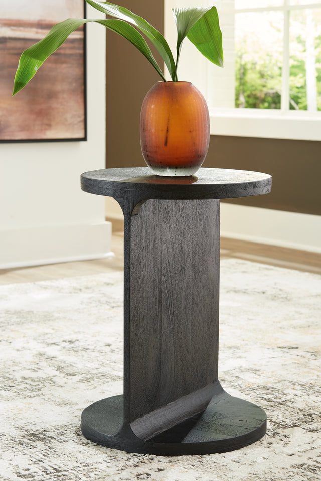 Furniture City Houma - Ashley Furniture - Adderley Accent Table - Accent Table / Black - A4000600