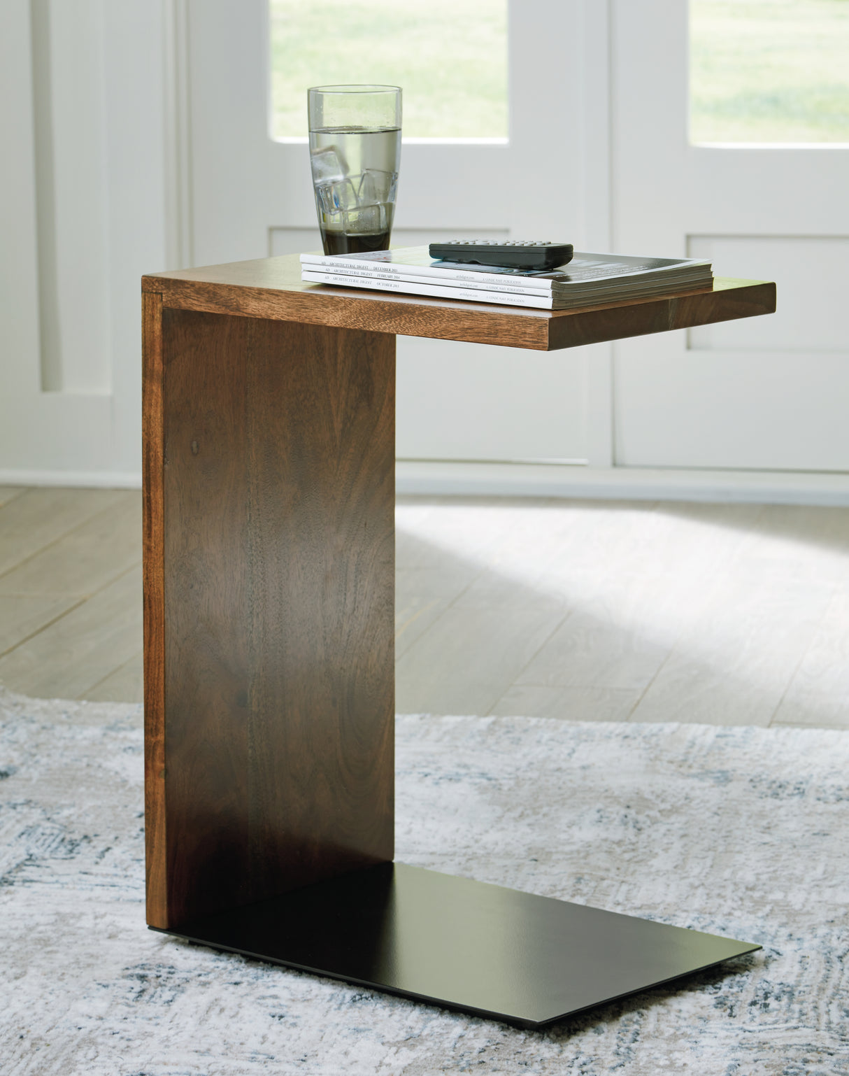 Furniture City Houma - Ashley Furniture - Wimshaw Accent Table - Accent Table / Brown/Black - A4000618