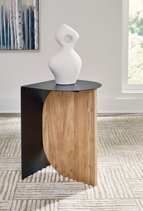 Furniture City Houma - Ashley Furniture - Ladgate Accent Table - Accent Table / Black/Natural - A4000628