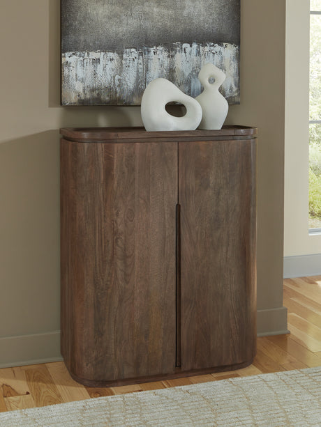 Furniture City Houma - Ashley Furniture - Landermont Bar Cabinet - Bar Cabinet / Medium Brown - A4000697