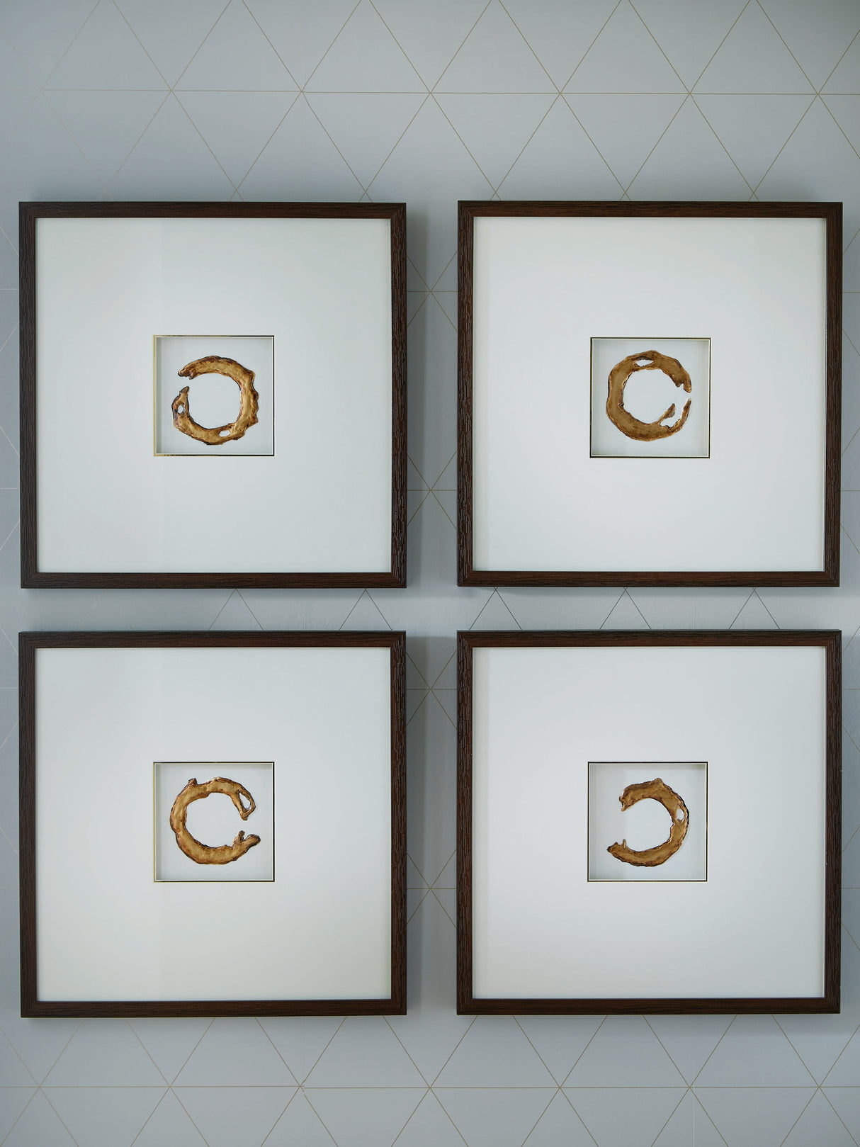 Furniture City Houma - Ashley Furniture - Dallbourne Wall Art (Set of 4) - Wall Art Set (4/CN) / White/Gold Finish - A8000491