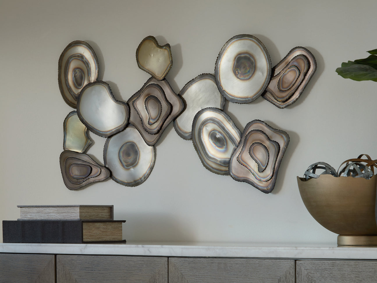 Furniture City Houma - Ashley Furniture - Worthman Wall Decor - Wall Decor - A8010397