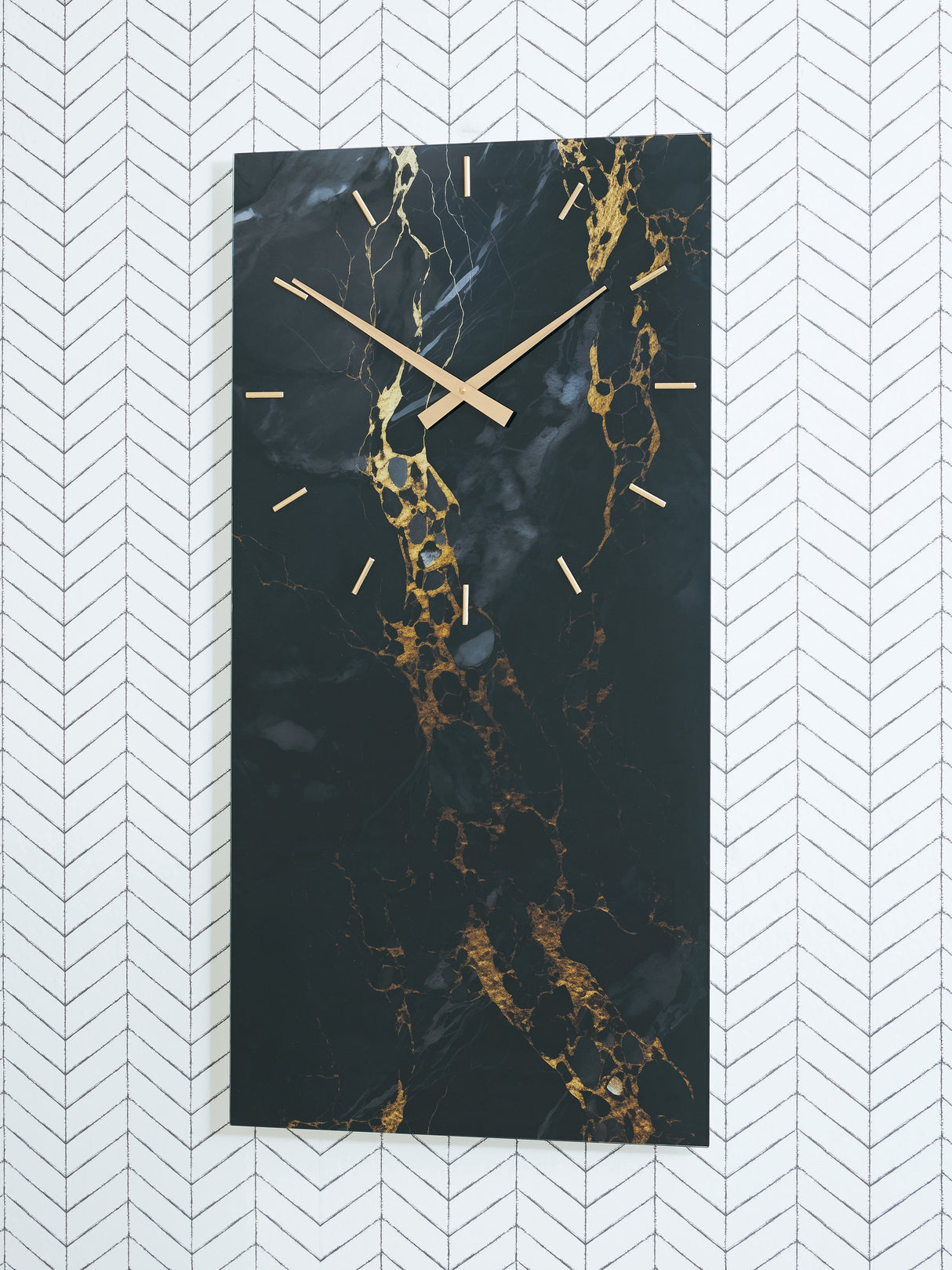 Furniture City Houma - Ashley Furniture - Teague Wall Decor - Wall Clock / Brown/Gray/Ivory - A8010432