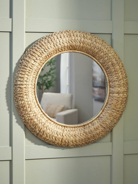 Furniture City Houma - Ashley Furniture - Briggsburg Accent Mirror - Accent Mirror / Natural - A8010437