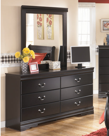 Furniture City Houma - Ashley Furniture - Huey Vineyard Dresser and Mirror - Dresser and Mirror / Black - B128B1