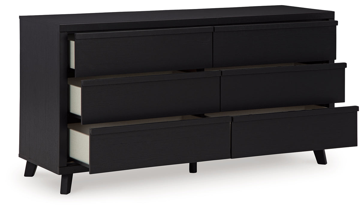 Danziar Queen Panel Bed