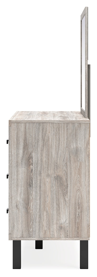 Vessalli Queen Panel Bed
