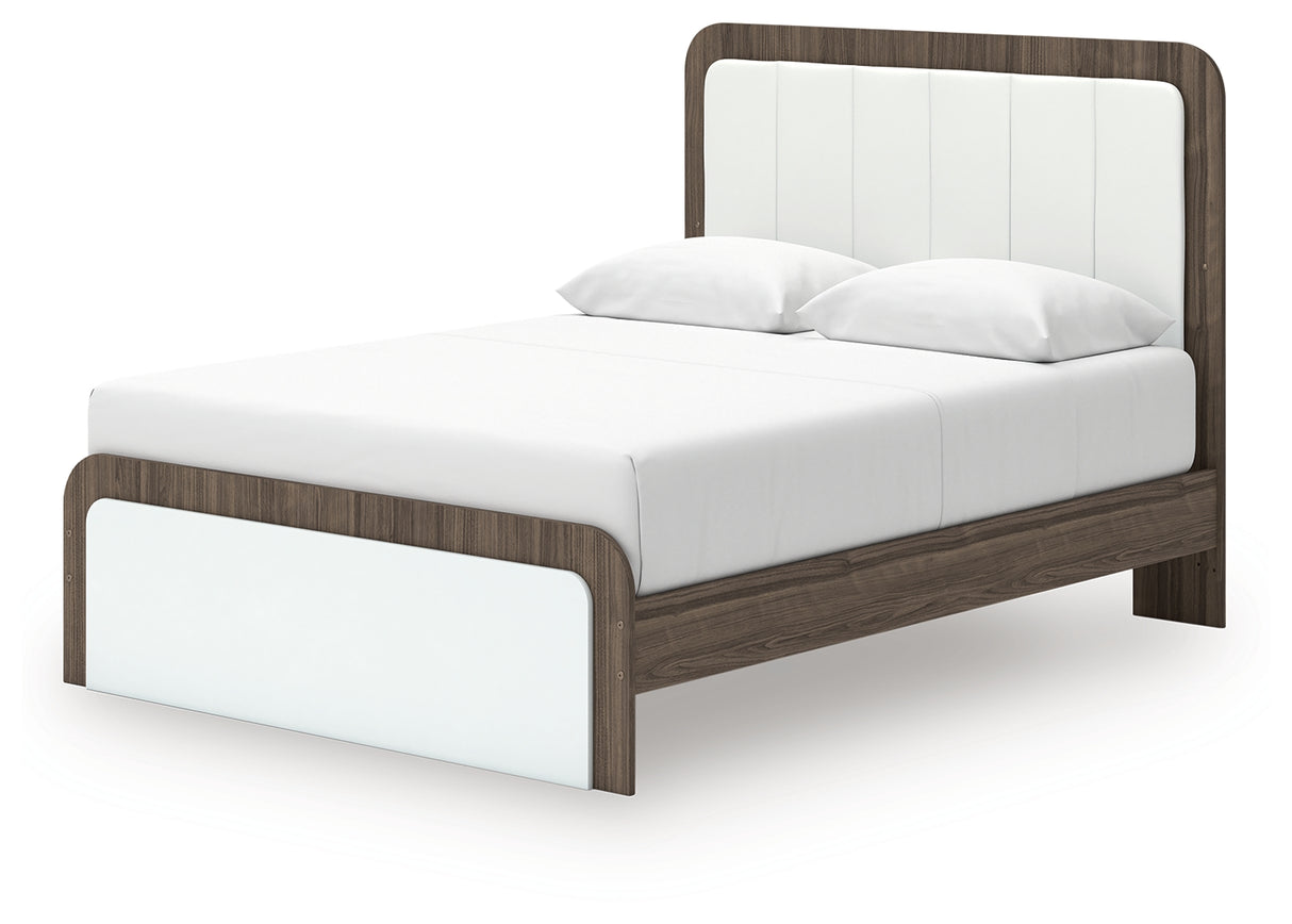 Kendanport Queen Upholstered Platform Bed, Dresser and Mirror
