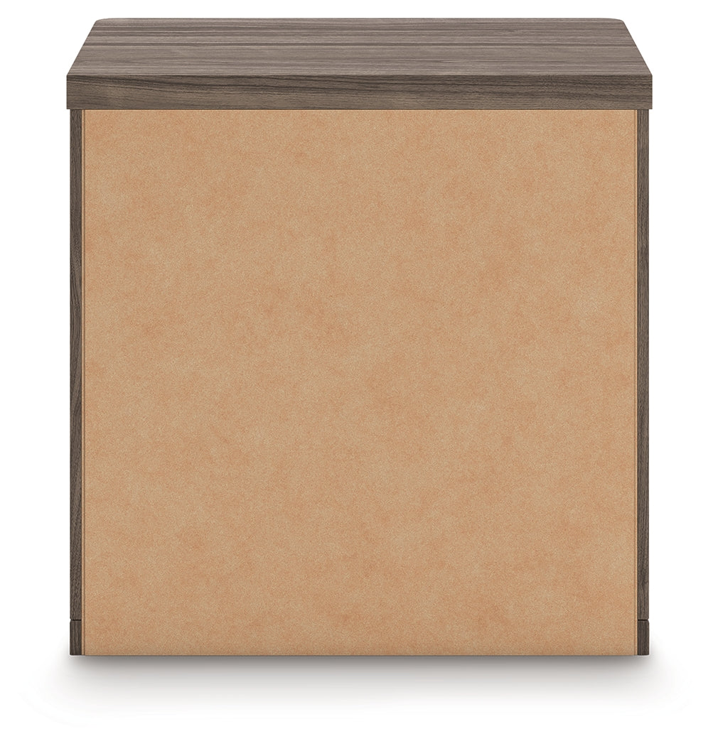 Kendanport Queen Upholstered Bed, Dresser, Mirror and Nightstand