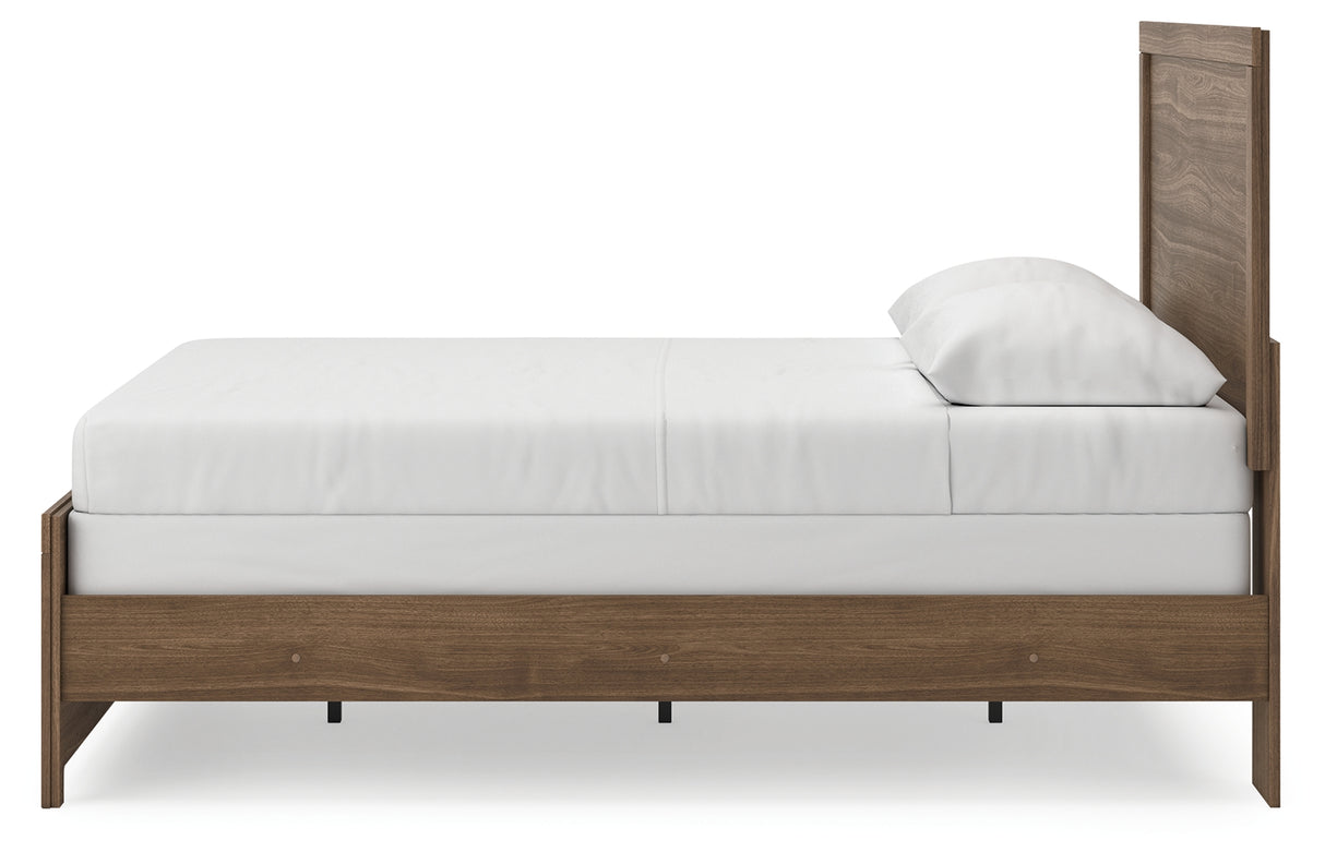 Broachmyn Queen Panel Bed