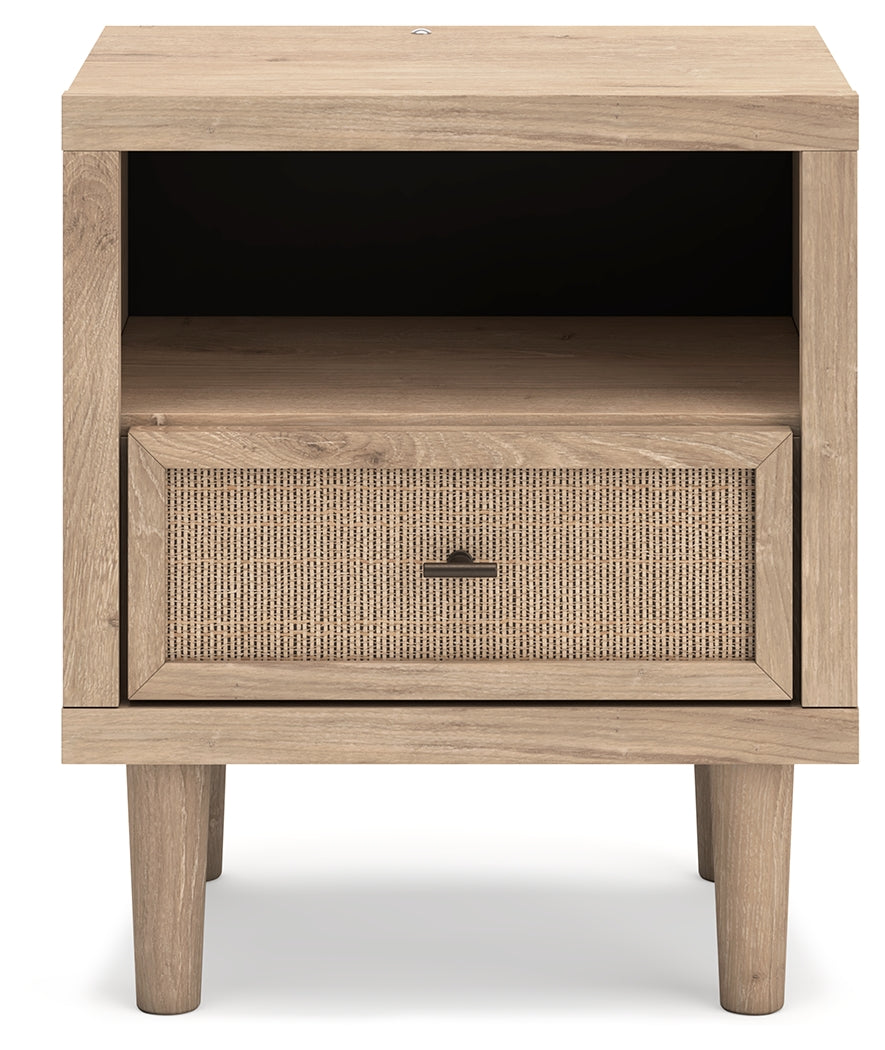 Cielden Queen Panel Bed