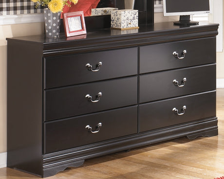 Furniture City Houma - Ashley Furniture - Huey Vineyard Dresser - Six Drawer Dresser / Black - B128-31