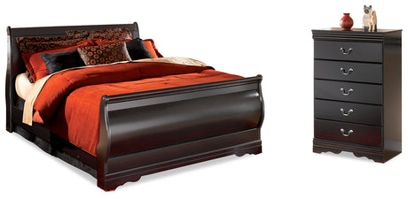 Furniture City Houma - Ashley Furniture - Huey Vineyard Queen Sleight Bed and Chest - Queen Sleight Bed and Chest - B128B48