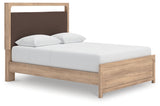 Kinlanni Queen Upholstered Platform Bed