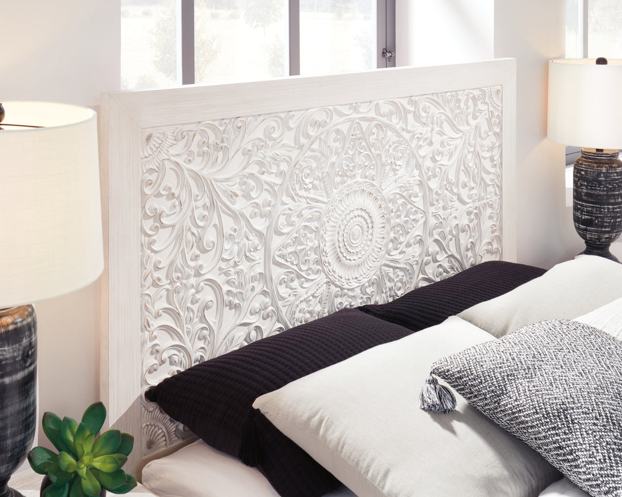 Paxberry Queen Panel Bed
