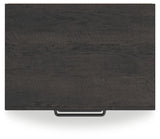 Hollivern Queen Panel Bed, Dresser, Mirror and Nightstand