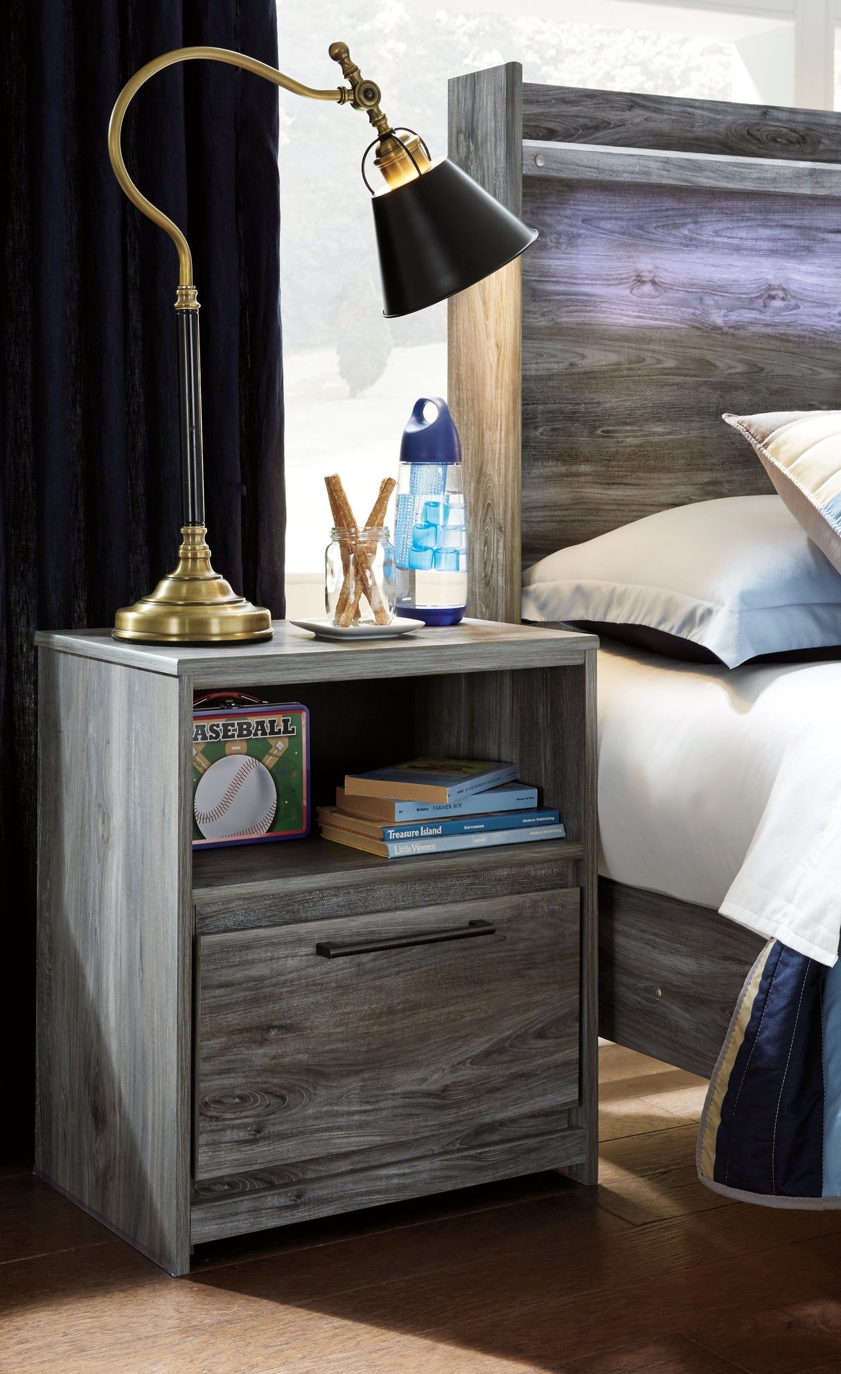Baystorm King Panel Storage Bed, Dresser, Chest and 2 Nightstands
