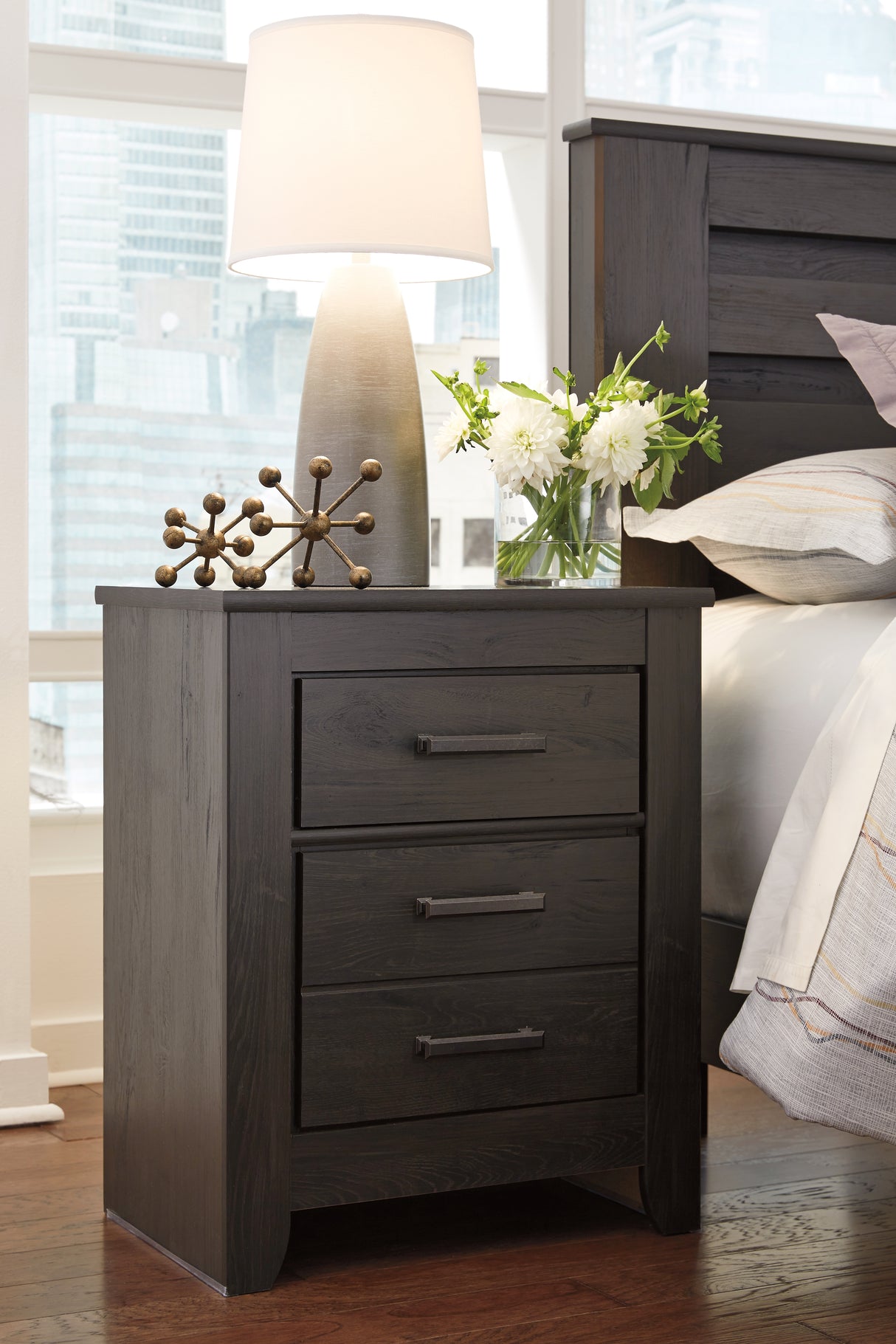 Brinxton King Panel Bed