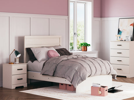 Furniture City Houma - Ashley Furniture - Stelsie Full Panel Bed - Full Panel Bed / White - B2588B4