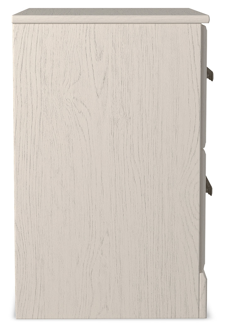 Stelsie Queen Panel Bed