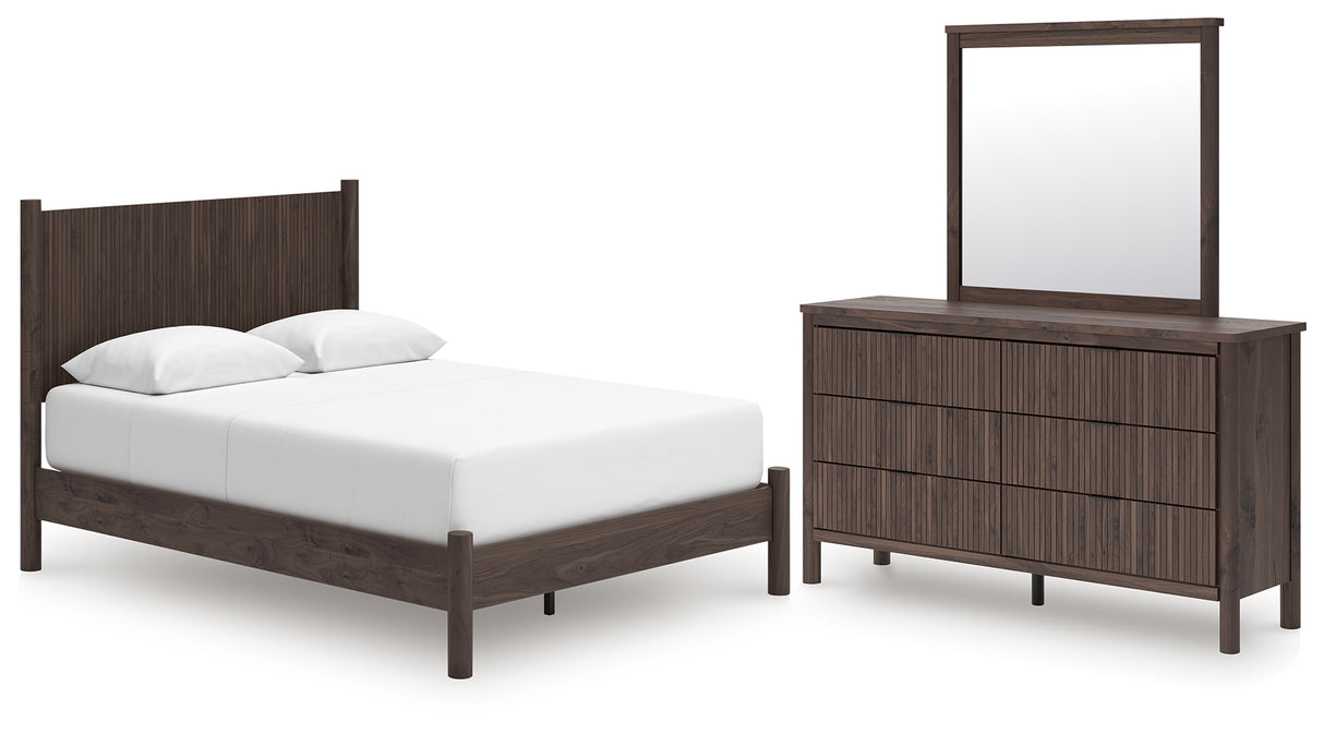 Pamytta Queen Panel Platform Bed, Dresser and Mirror
