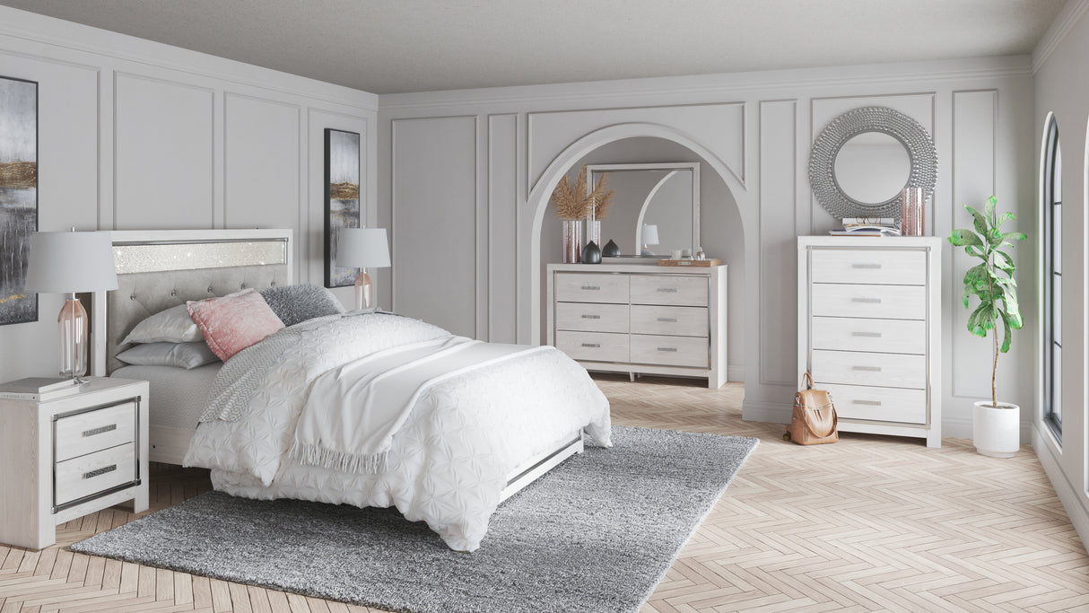 Altyra Queen Panel Bed