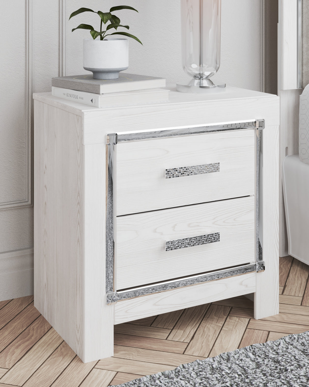 Altyra King Panel Bed