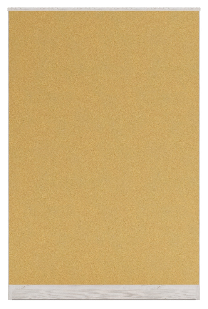 Altyra Queen Panel Bed