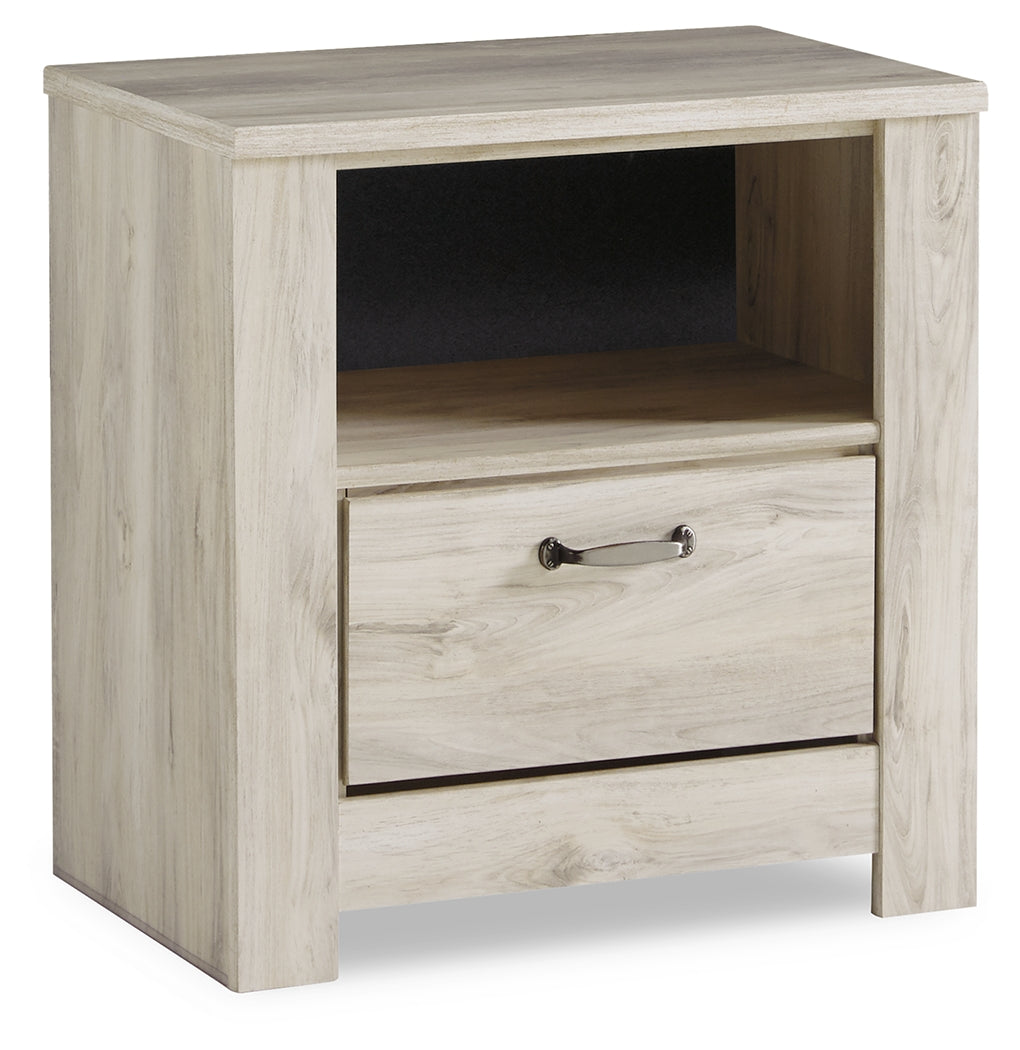 Bellaby King Panel Bed