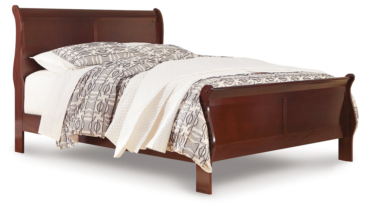 Alisdair Queen Sleigh Bed, Dresser, Chest and Nightstand