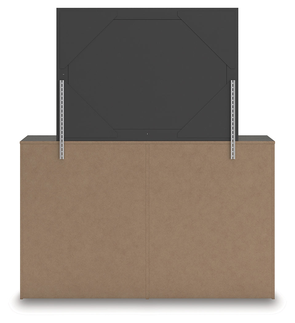 Prendonea Queen Panel Bed, Dresser, Mirror and Nightstand