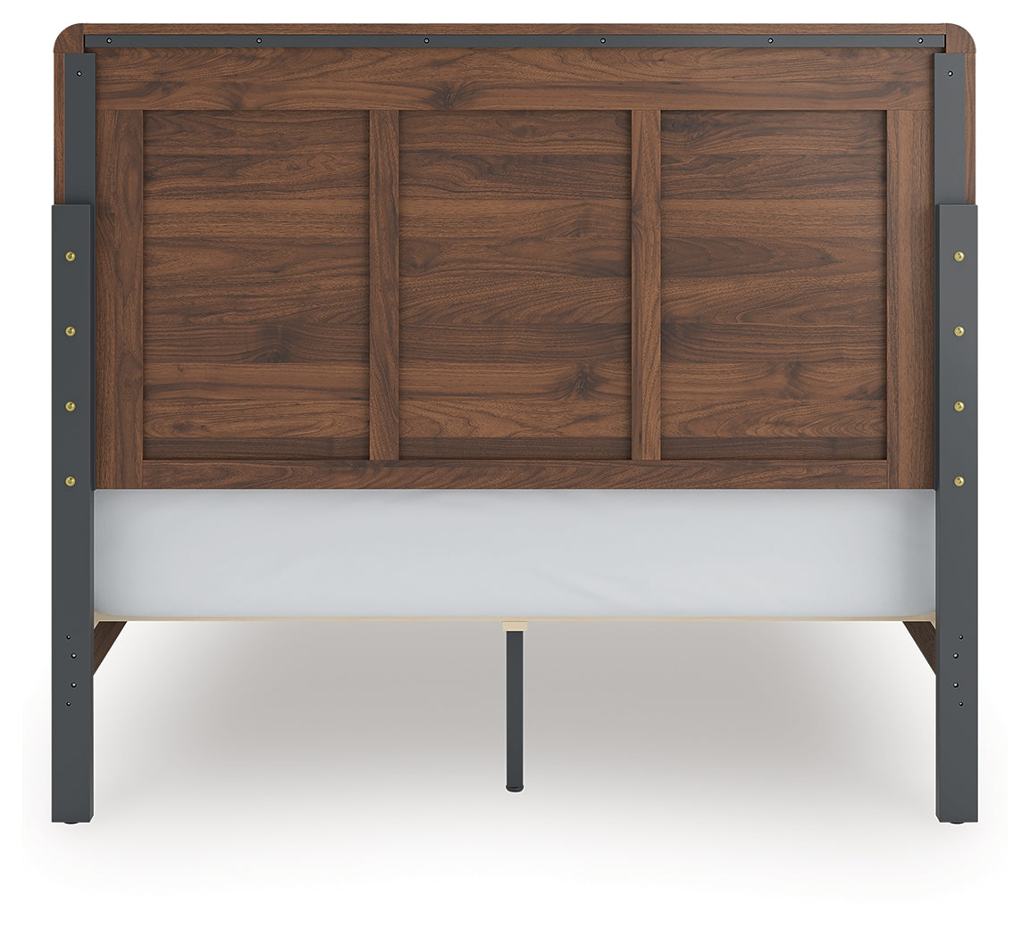 Fortlorn Queen Panel Bed, Dresser, Mirror and Nightstand