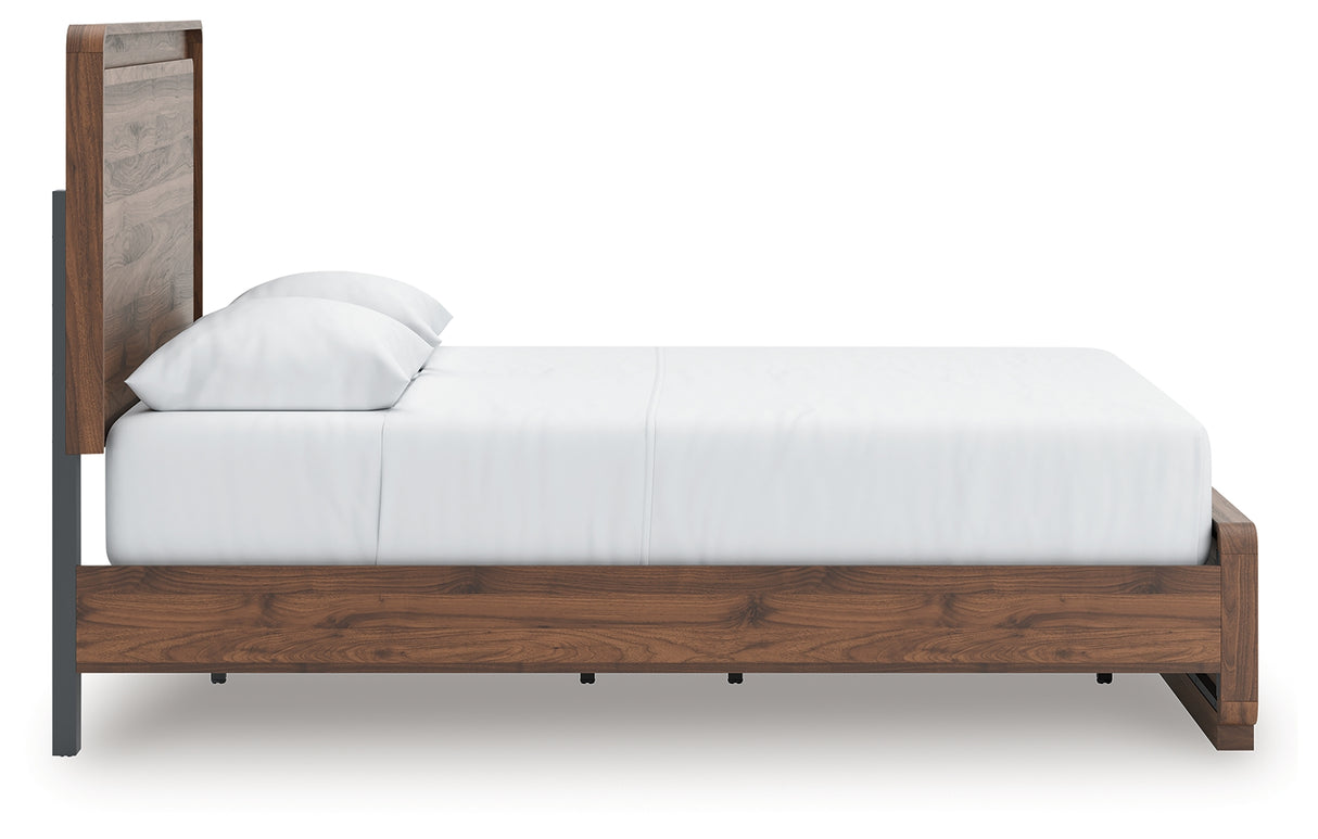 Fortlorn Queen Panel Bed